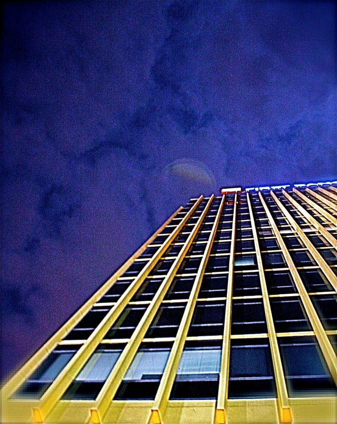 florida st petersburg night building