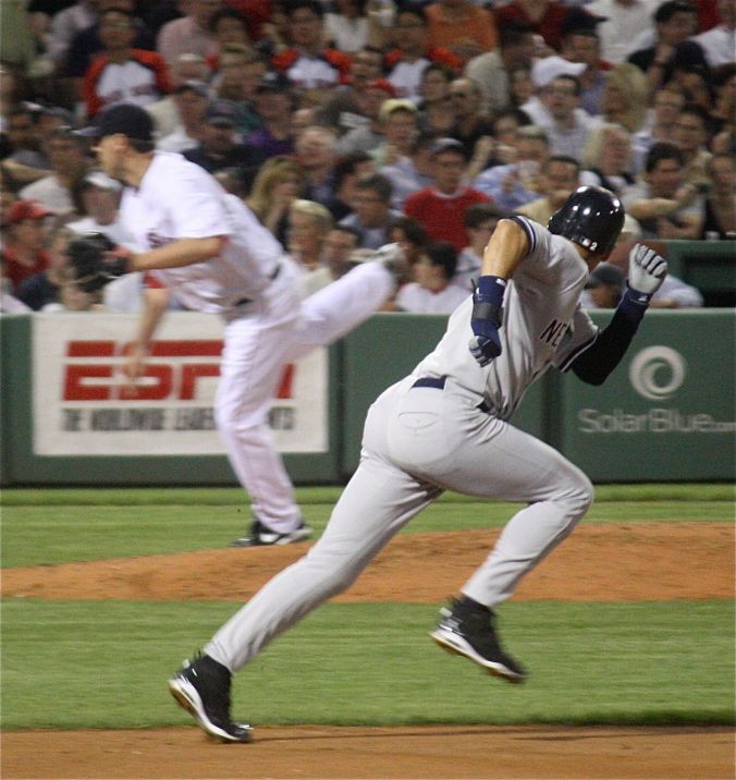 boston fenway red sox yankees game april 7 2010 derek jeter running boston pitching