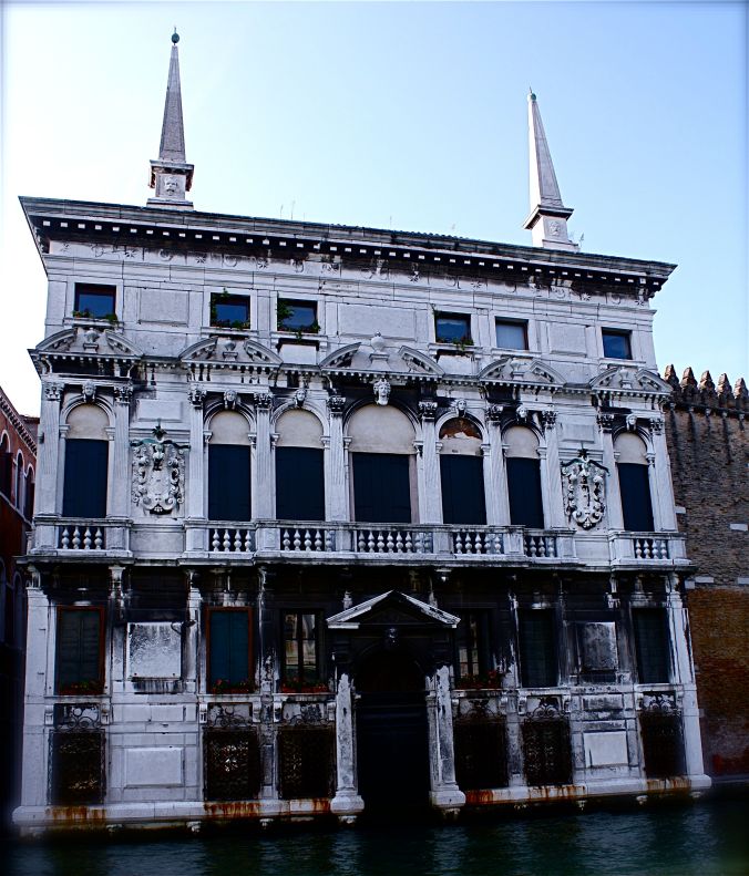 venice house points grand canal