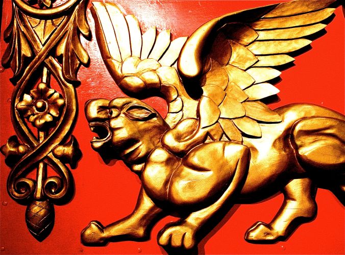 florida ringling brothers museum dragon gold