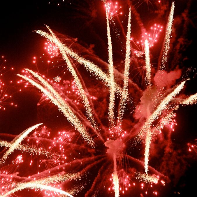 boston fireworks july 4 2010 closeup