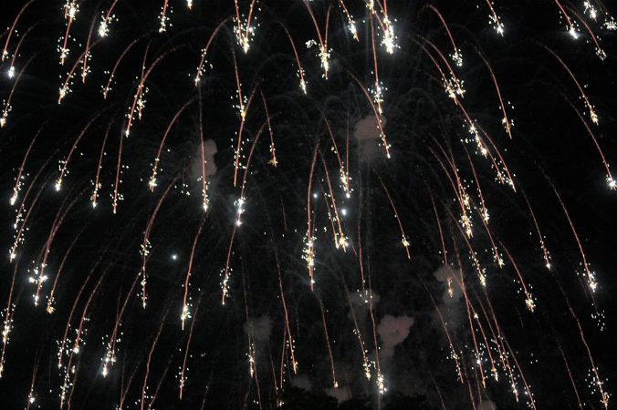 boston fireworks july 4 2010 falling