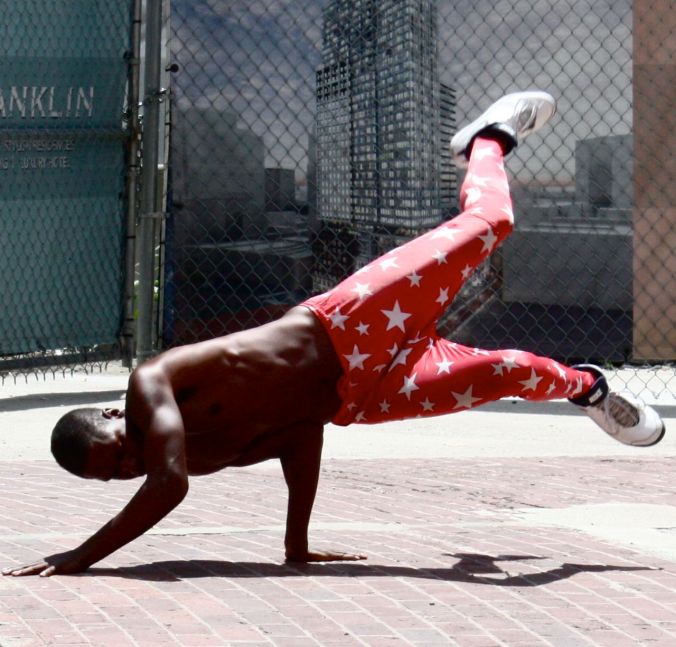 boston downtown crossing performer 4