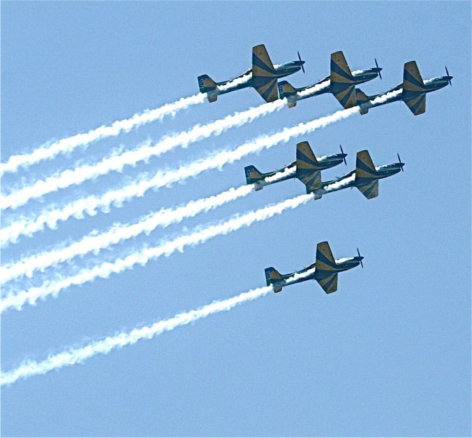 portsmouth air show august 29 brazilian air force planes diagonal