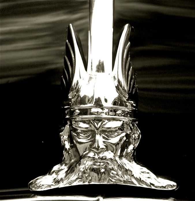 boston faneuil hall car show hood ornament