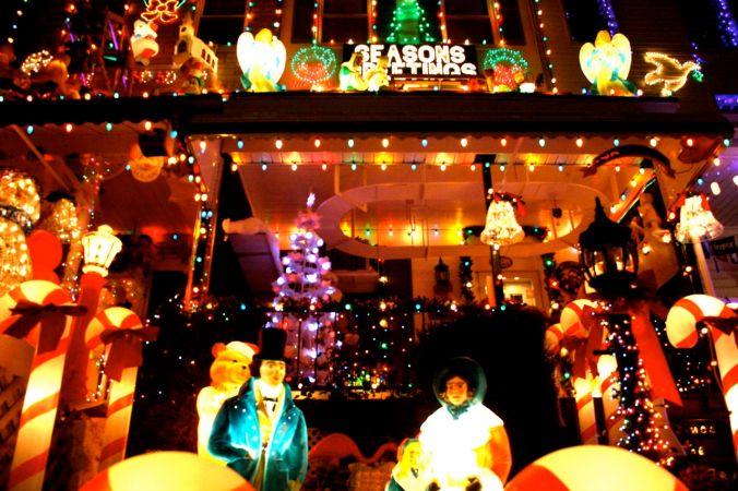 baltimore hampden christmas decorations 1