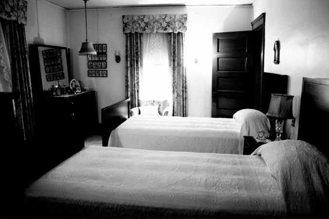 boston brookline kennedy birthplace master bedroom