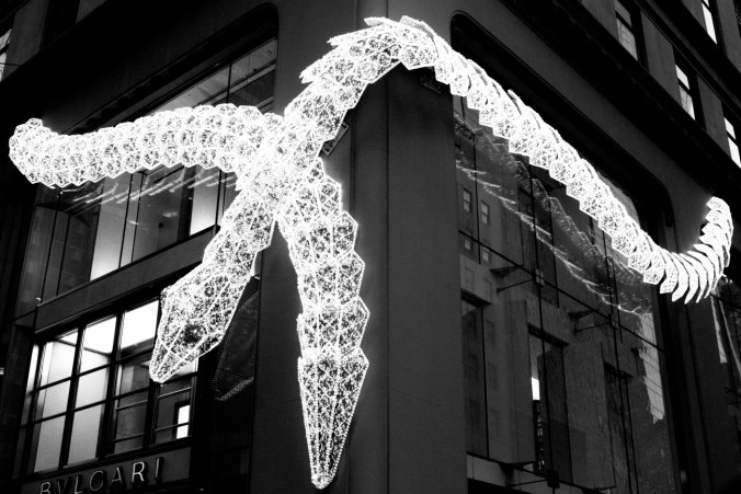 new york bulgari christmas decorations