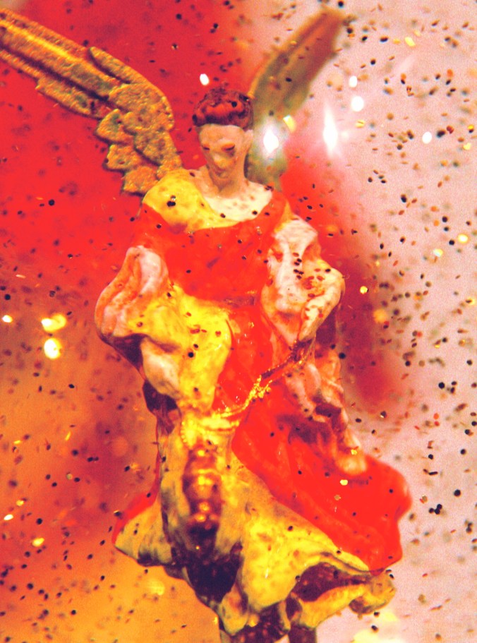 new york city metropolitan museum of art angel in snow globe