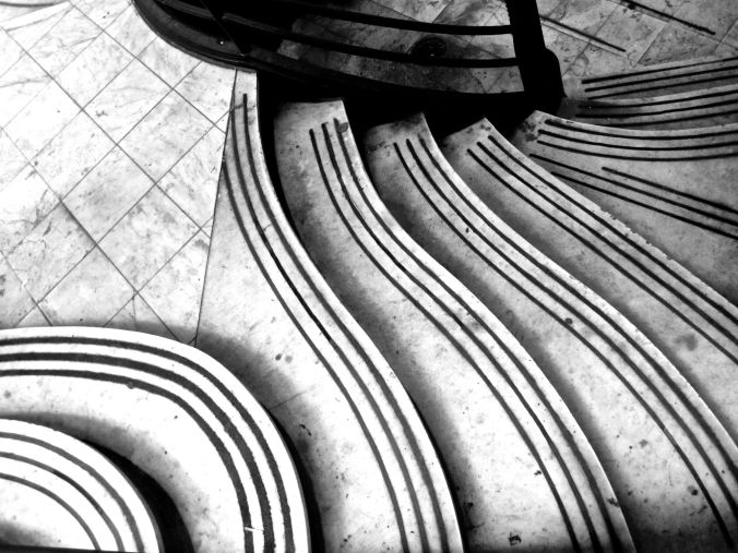 boston state street station staircase