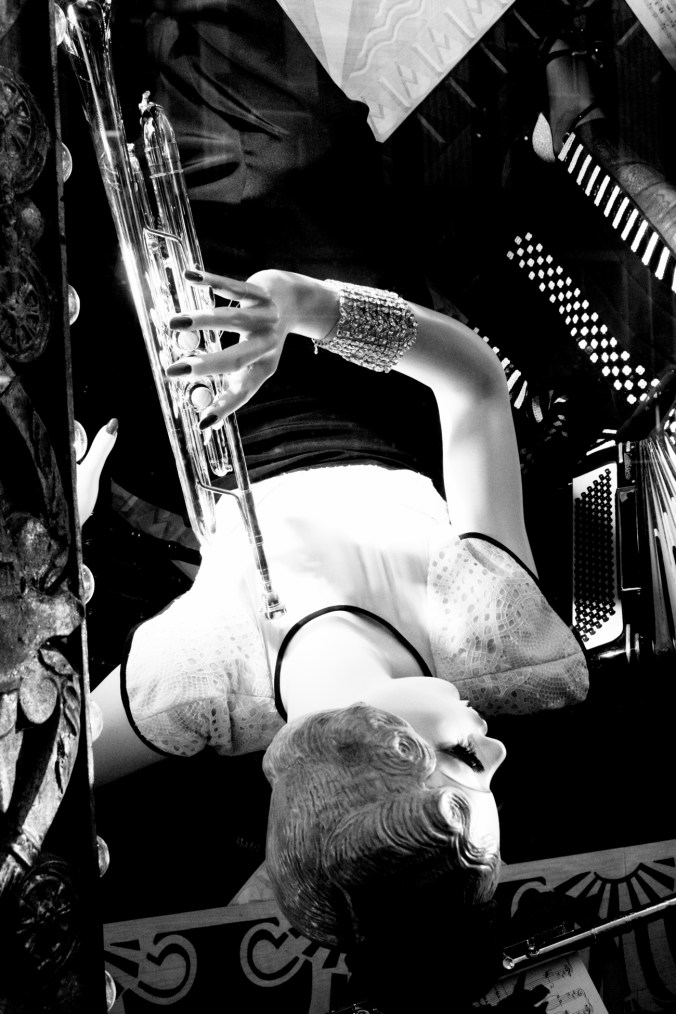 new york city bergdorf goodman windows 2