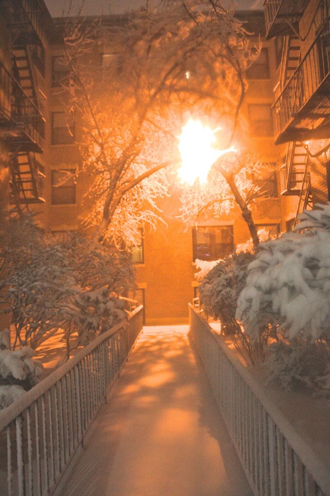 boston snow storm february 8 blizzard nemo rails snow