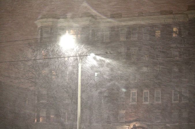 boston snow storm february 8 blizzard nemo snow buildings