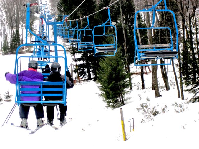 camelback poconos ski resort blue ski lift 2