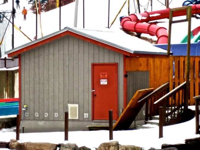 camelback poconos ski resort ski shake red slide