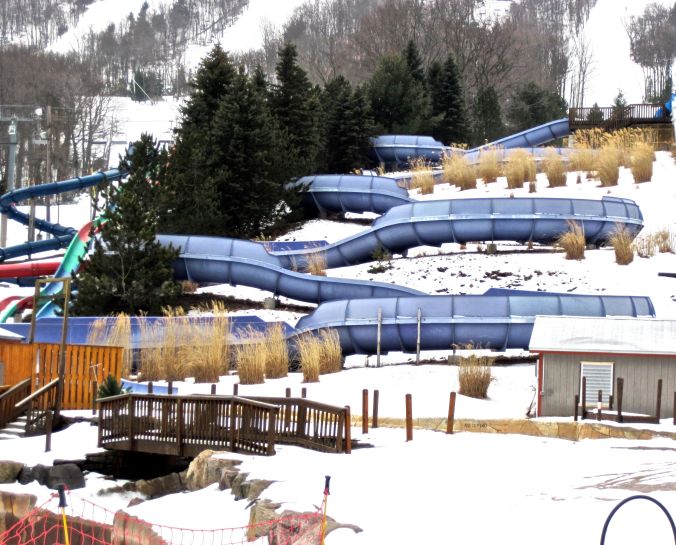 camelback poconos ski resort slide blue