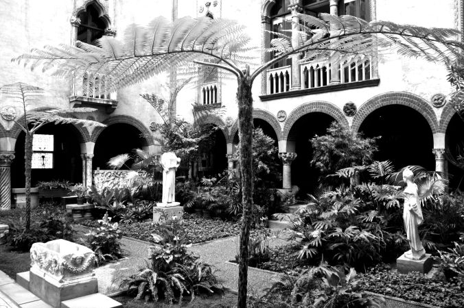 boston isabella stewart gardner museum courtyard