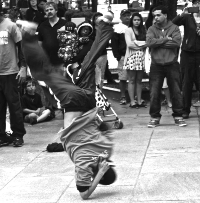boston faneuil hall street performer elbow stand