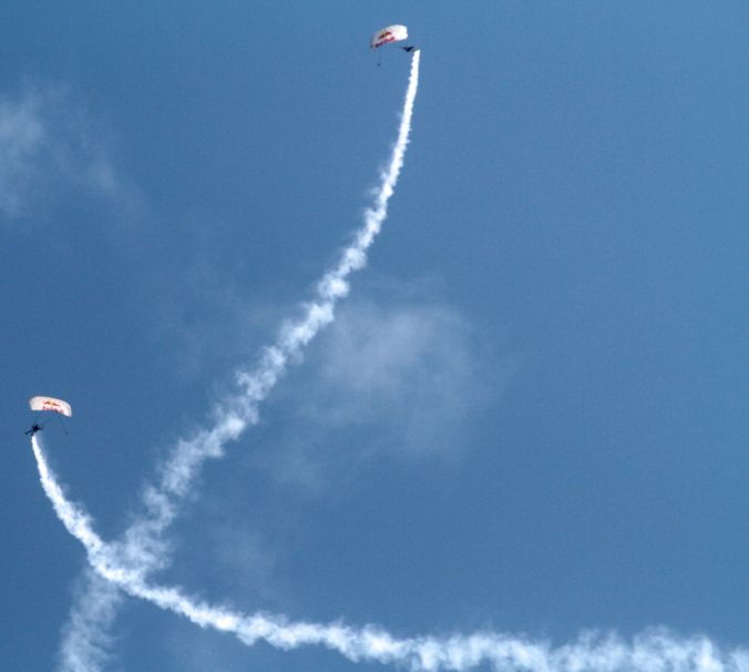 boston institute of contemporary art red bull diving competition august 25 2013 sky divers 2