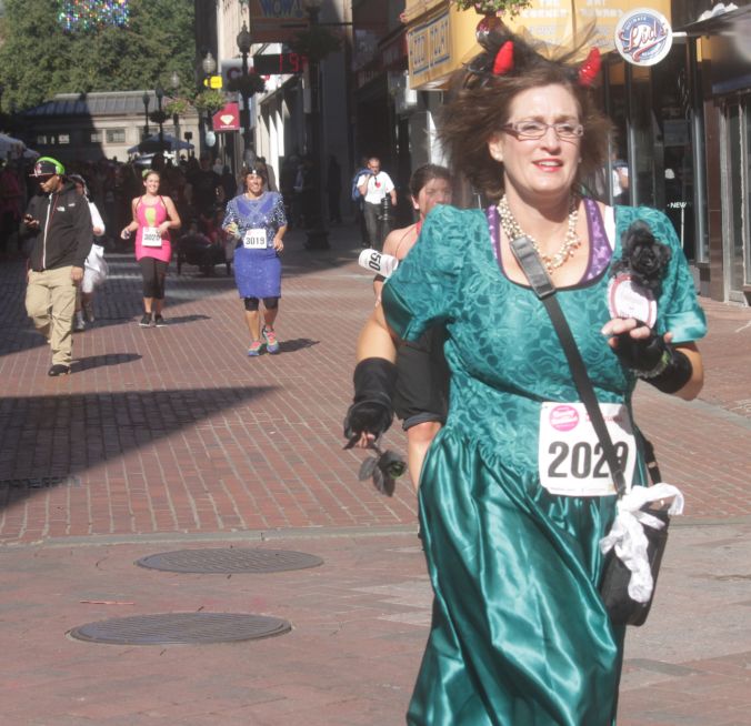 boston running with bridesmaids 2013 46