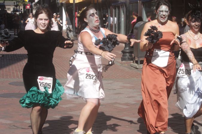 boston running with bridesmaids 2013 50