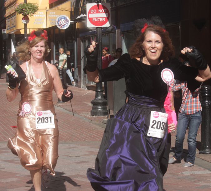 boston running with bridesmaids 2013 51