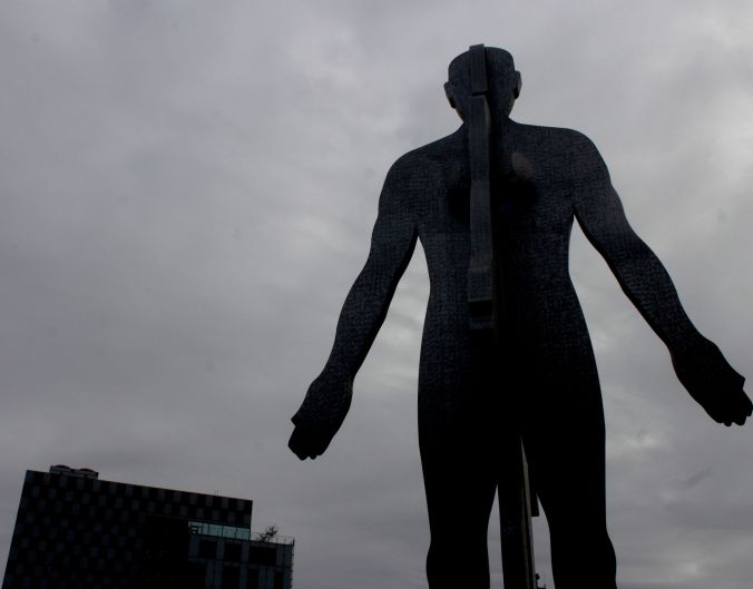 baltimore penn station Jonathan Borofsky’s Male:Female statue black white 3