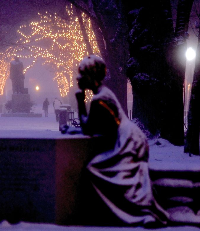 boston commonwealth avenue snow december 14 11