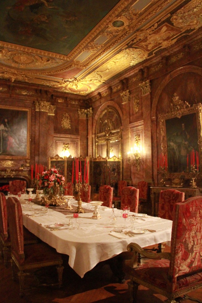 newport marble house dining room
