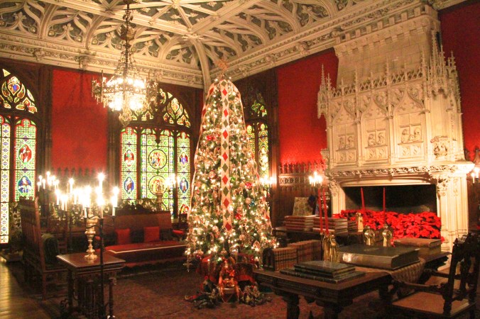 newport marble house living room