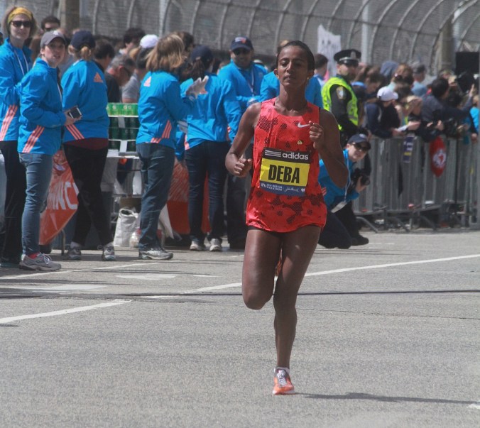 boston marathon april 21 beacon street elite runner buzunesh deba