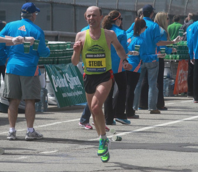 boston marathon april 21 beacon street elite runners steidl