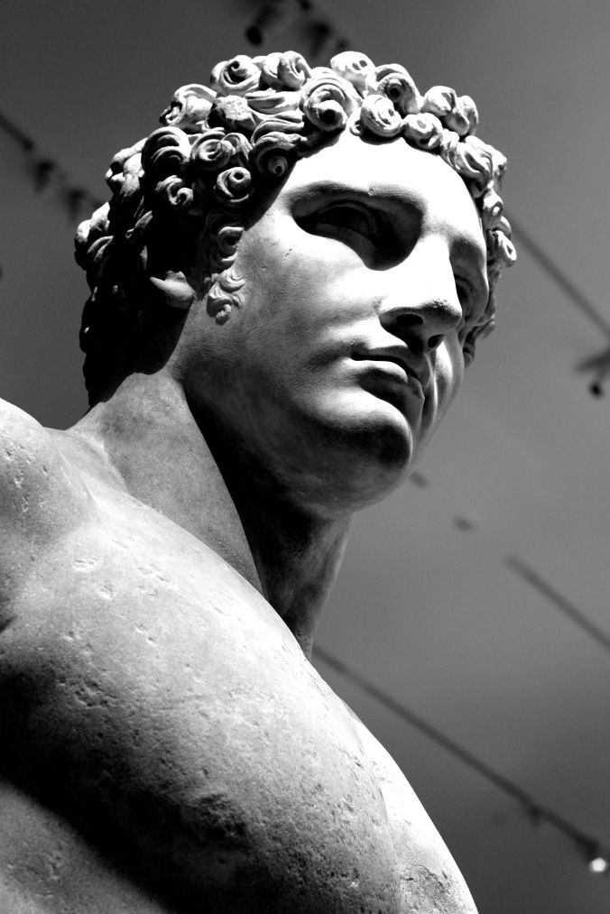 new york city metropolitan museum of art greek and roman statues 4