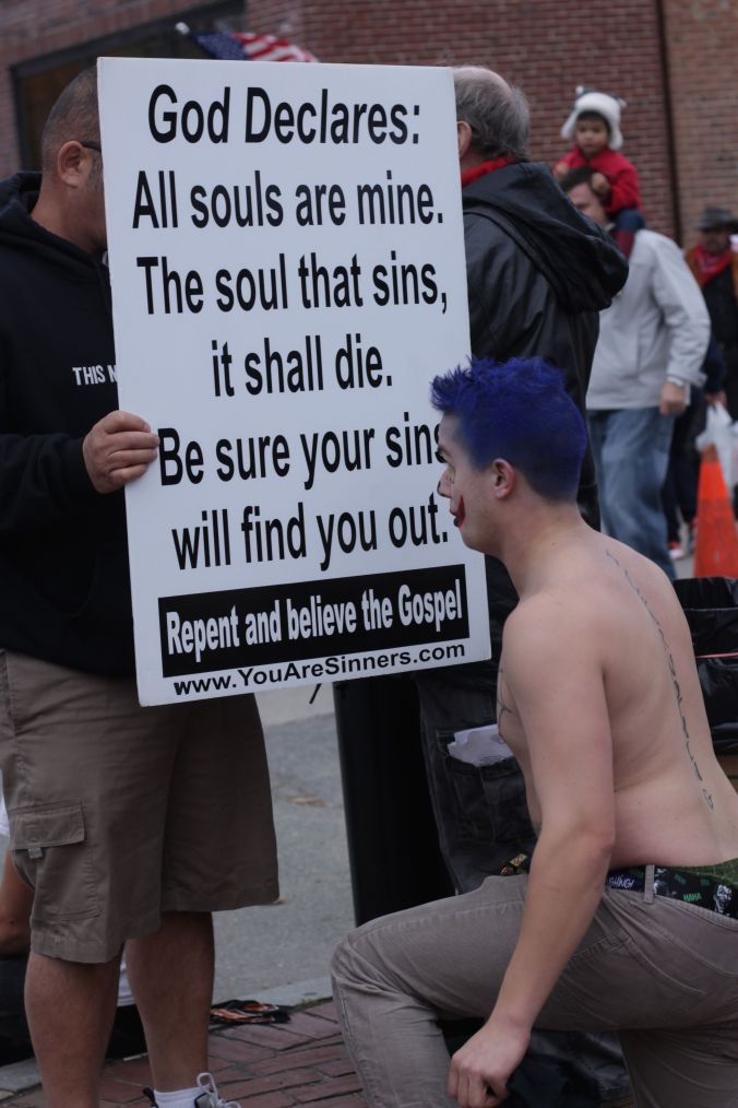 salem halloween october 31 2014 protesters hecklers
