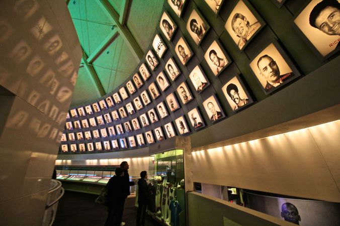 Springfield Naismith Memorial Basketball Hall of Fame upstairs round