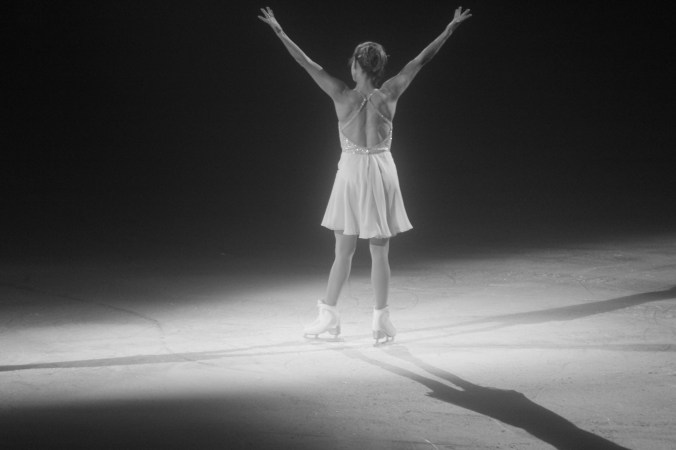 providence dunkin donuts center stars on ice march 14 2015 ekaterina gordeeva facing the audience black white