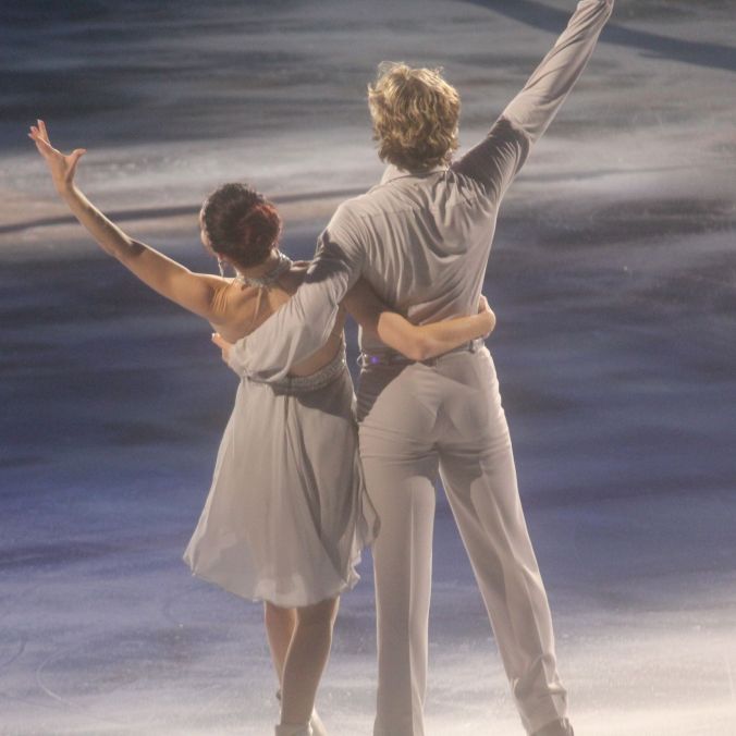 providence dunkin donuts center stars on ice march 14 charlie white meryl davis 2
