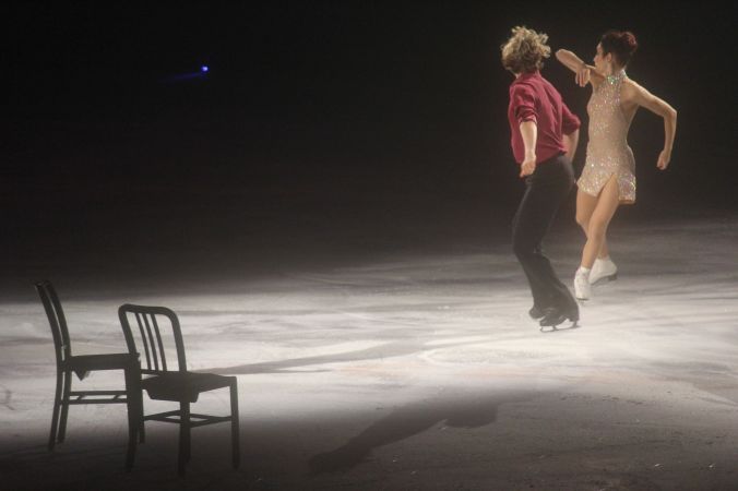 providence dunkin donuts center stars on ice march 14 charlie white meryl davis chairs