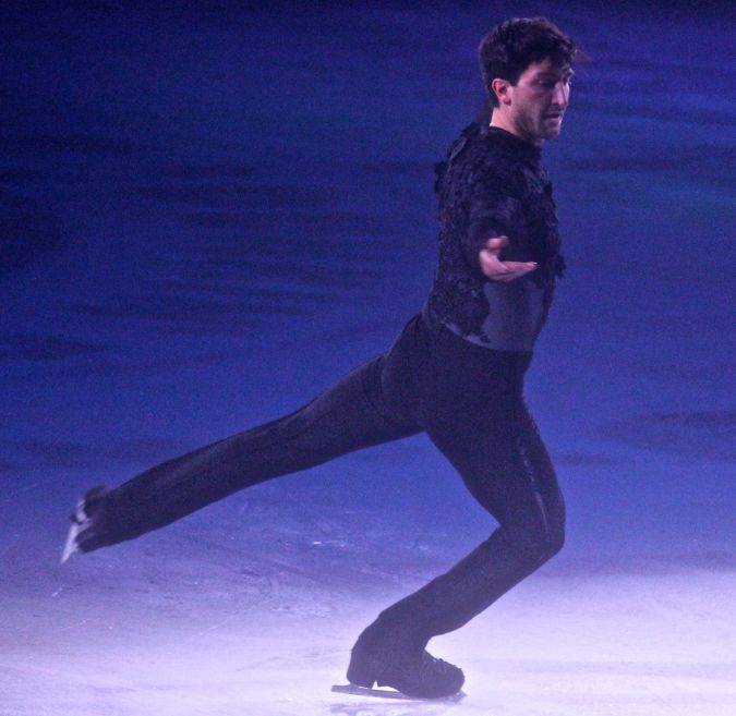 providence dunkin donuts center stars on ice march 14 evan lysacek 4