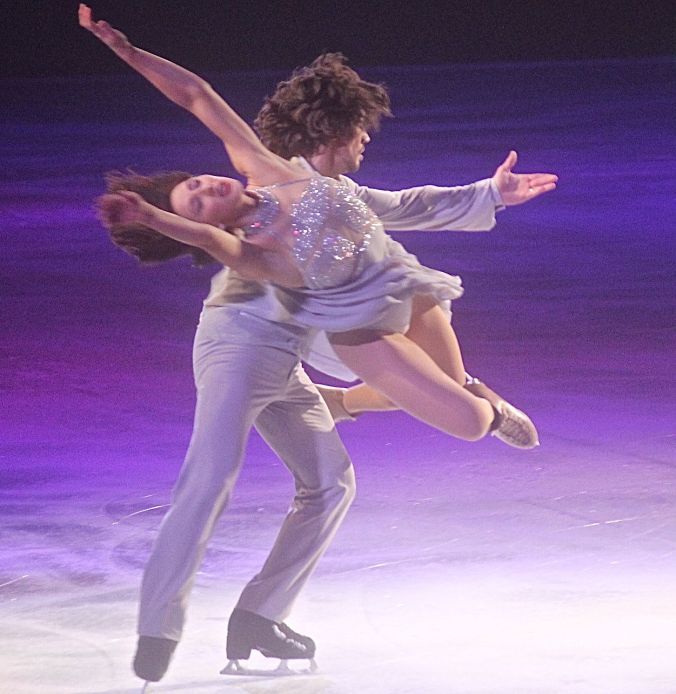 providence dunkin donuts center stars on ice march 14 pairs skaters