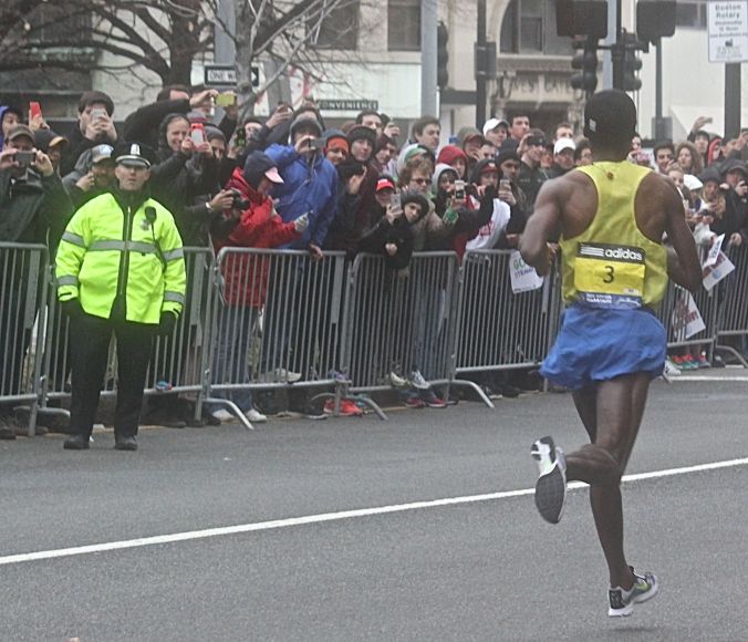 boston marathon april 20 2015 winner lelisa desisa