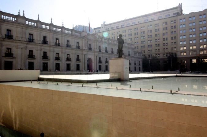 chile santiago government house la moneda outside 1