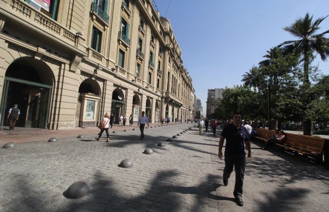 chile santiago plaza de armas palm trees building view