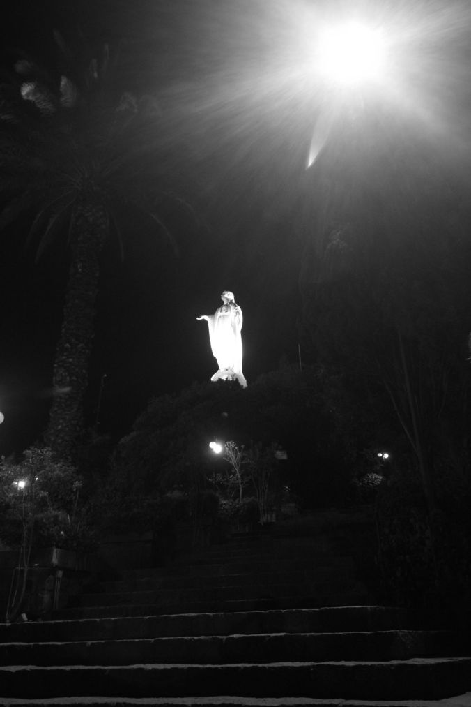 chile santiago san cristobal hill night time