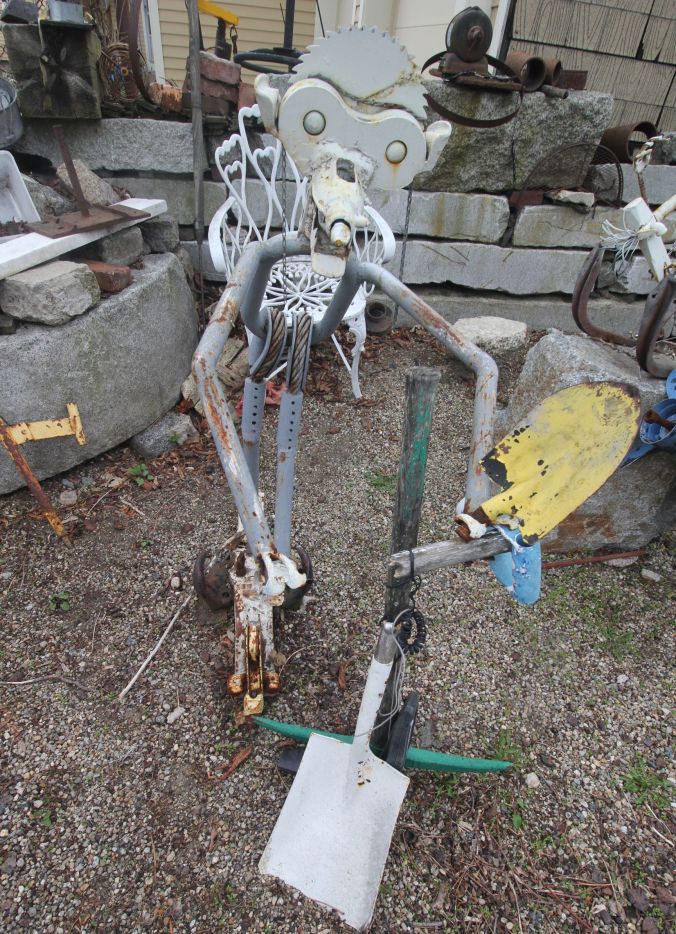 salem junk sculpture yard 4