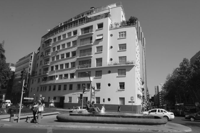 santiago chile santa lucia hill neighborhood building