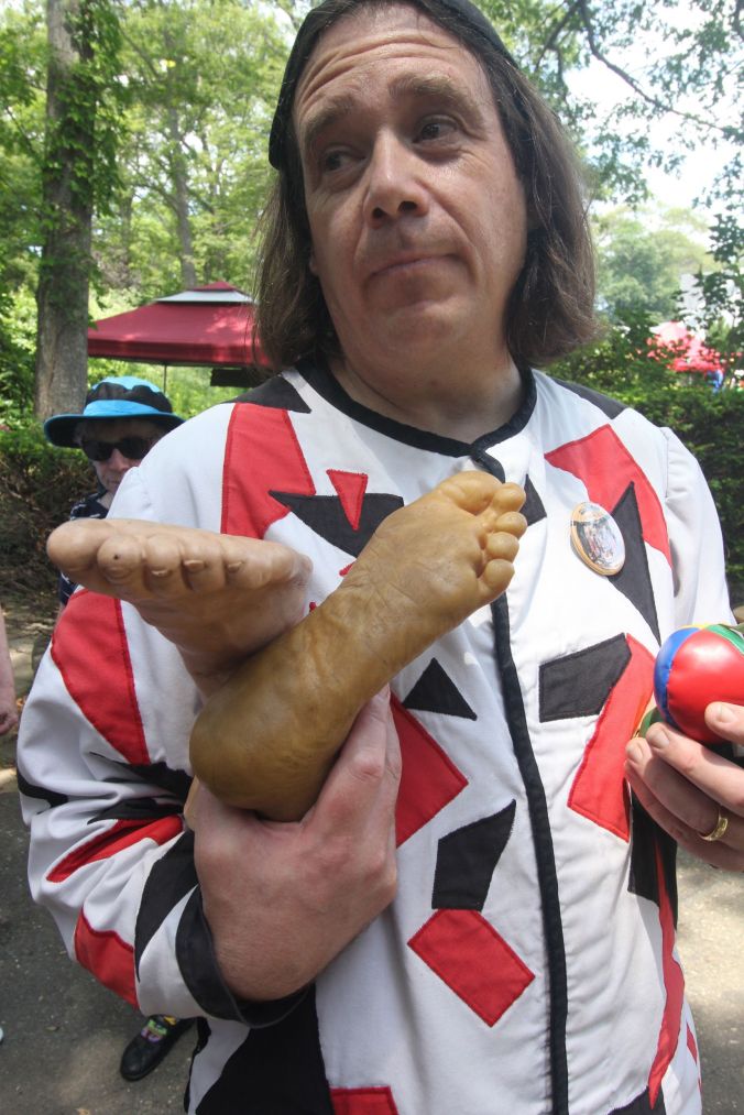 gloucester hammond castle exterior performer with feet