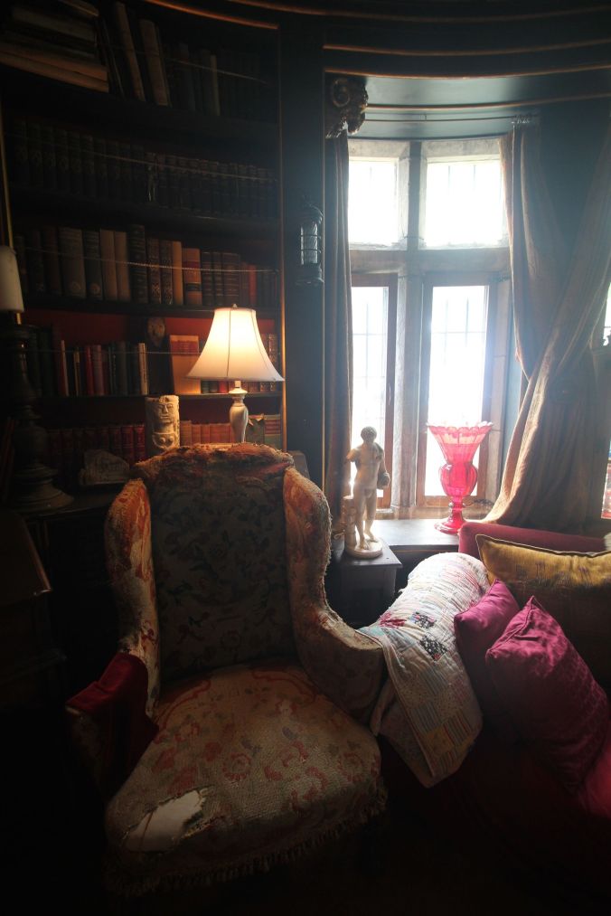 gloucester hammond castle interior circular library 3