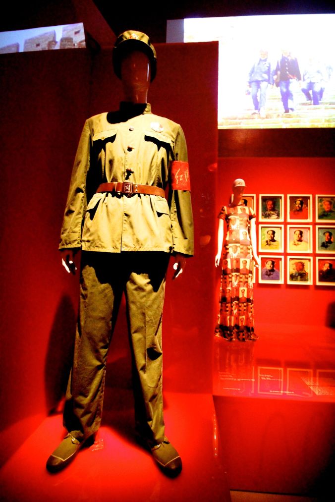 new york city metropolitan museum of art china through the looking glass exhibit 16