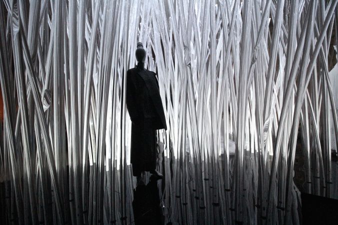 new york city metropolitan museum of art china through the looking glass exhibit 25